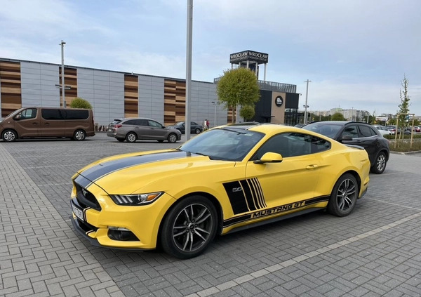 Ford Mustang cena 129000 przebieg: 37500, rok produkcji 2017 z Wrocław małe 154